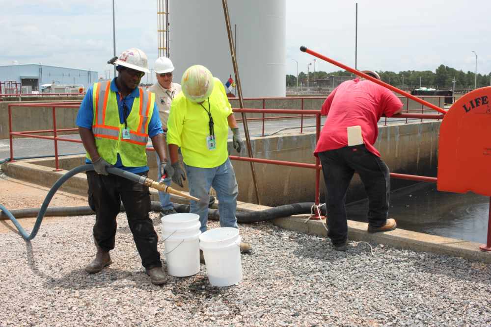 Sludge Dewatering Services-2 Mobile Wastewater Treatment